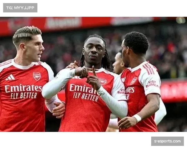 阿森纳新援埃泽仍未找到稳定节奏，莱斯科特指其表现起伏明显